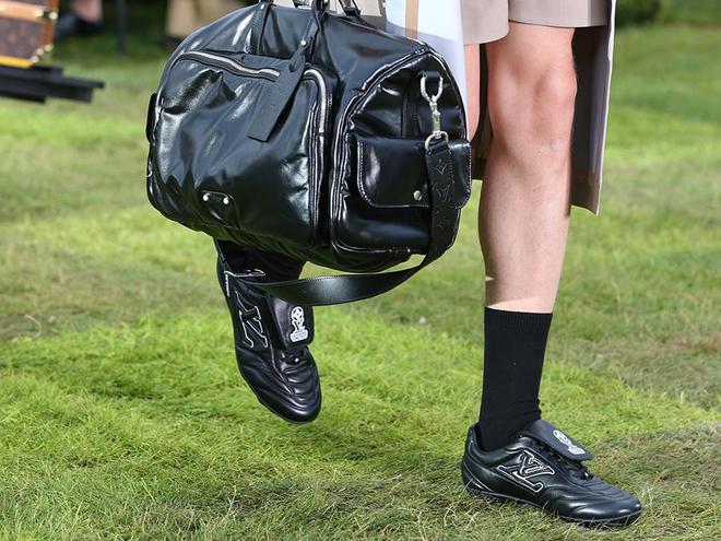 球运动鞋即将上市、adidas 带来亚马尔首款签名足球鞋新利体育网站入口每周鞋报