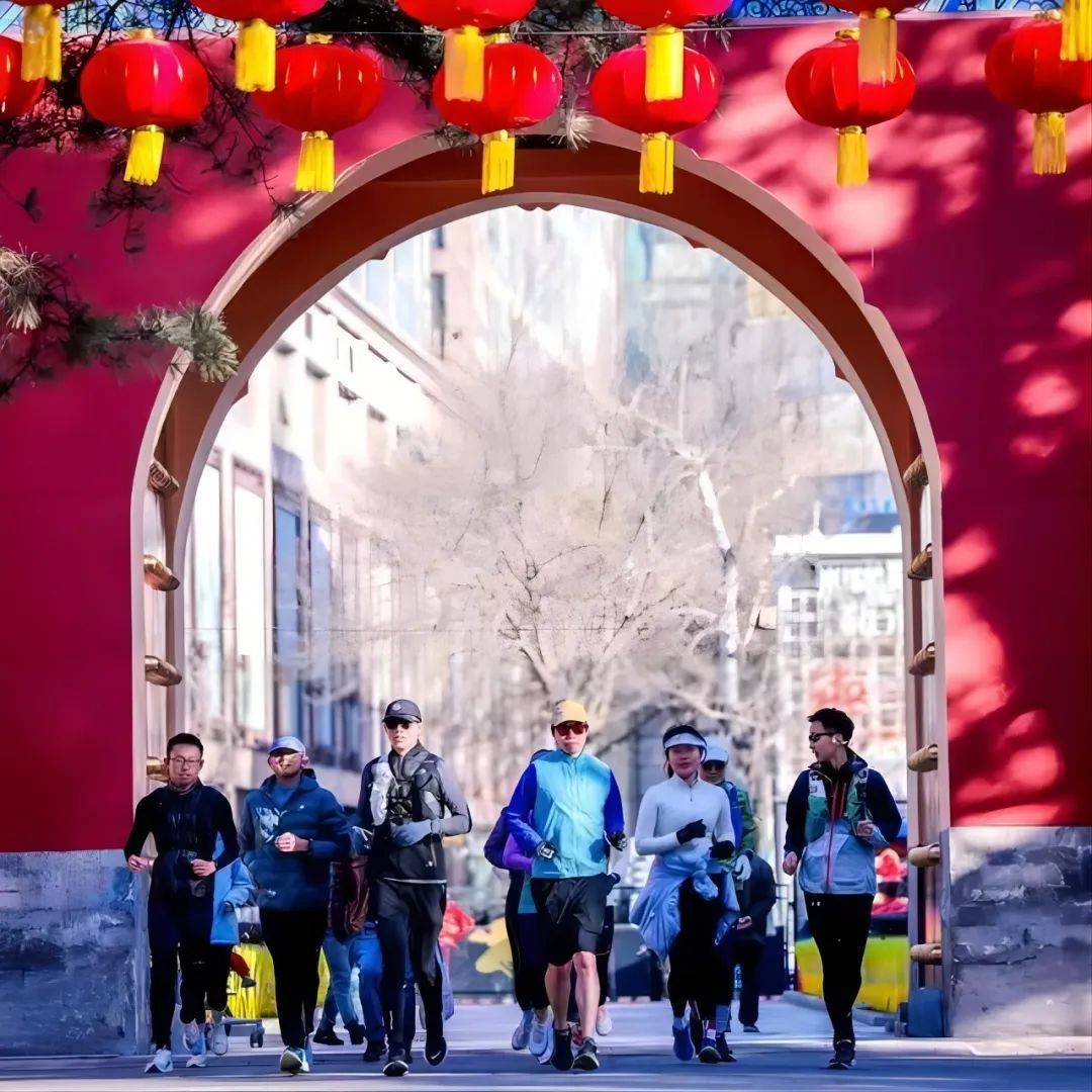 场的质量与科技竞争新利体育登录跑鞋市(图10)