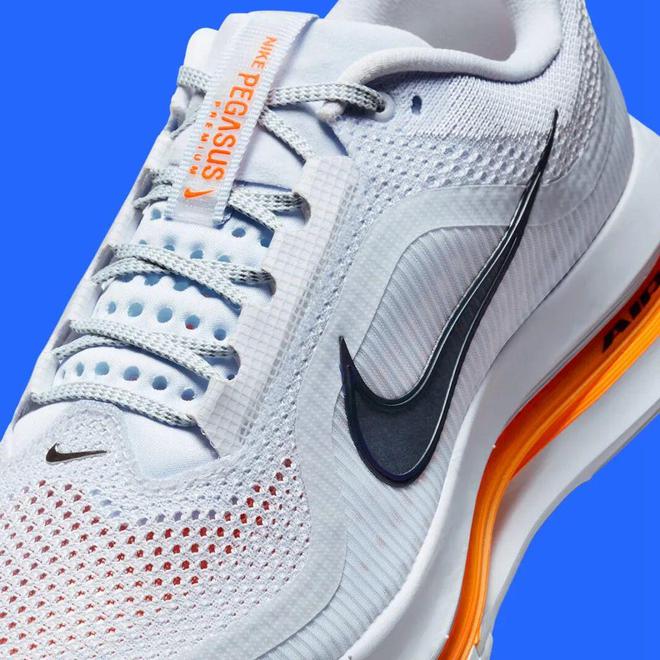 Nike跑鞋把能给的都给足了新利体育登录配置诱人！这双(图4)